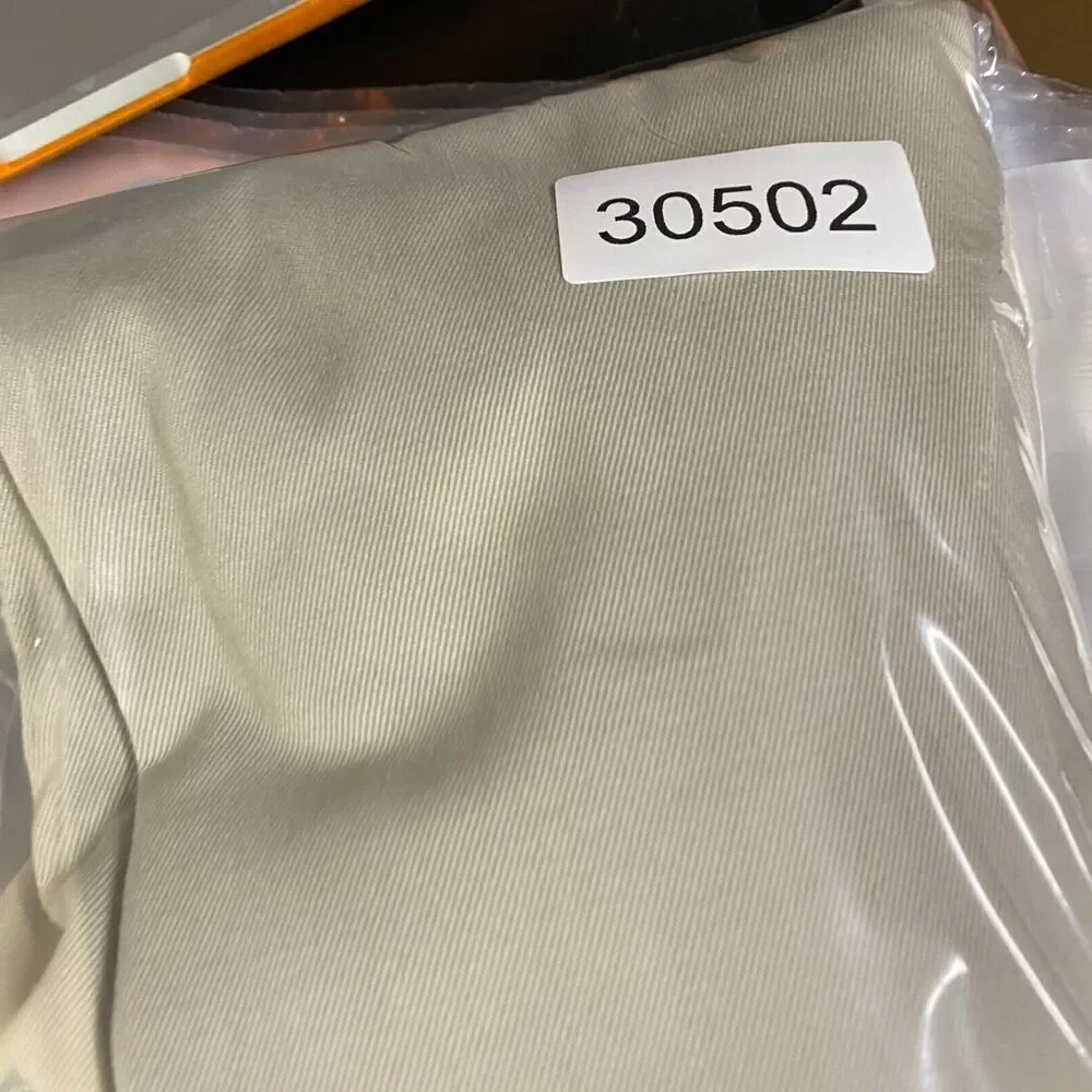 L.L. Bean Dress Pants Men 37*27 Beige Mid Rise Flat Front Classic Fit Pockets
